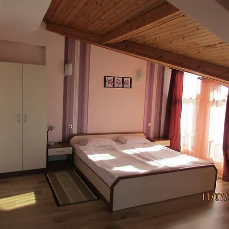 Guest house Admiral Pomorie